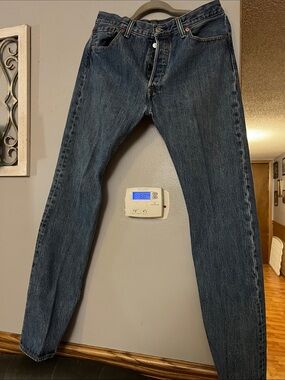 Levi's 501 Men's Straight Jeans in Dark Blue Denim